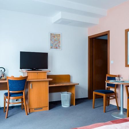 Hotel Inos Πράγα Εξωτερικό φωτογραφία