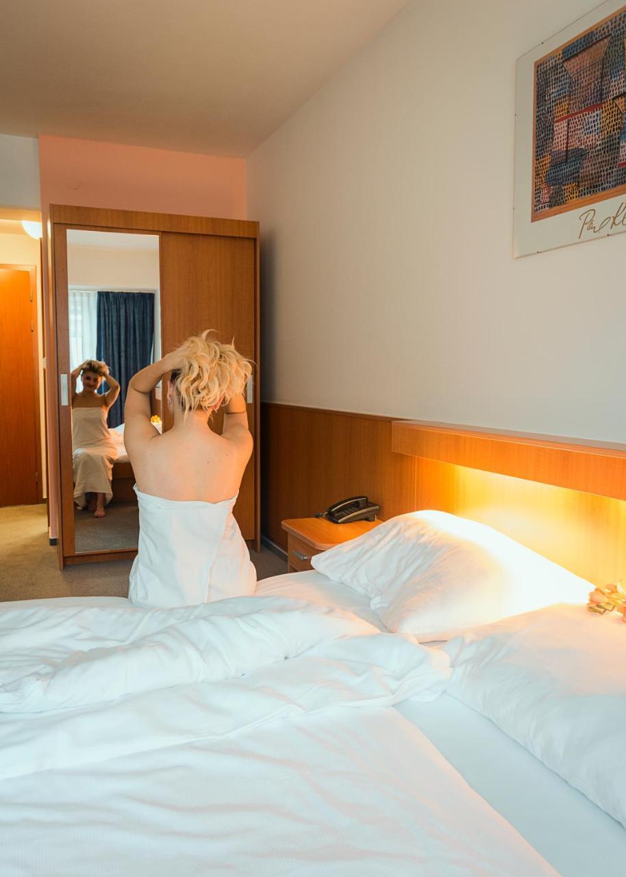 Hotel Inos Πράγα Εξωτερικό φωτογραφία