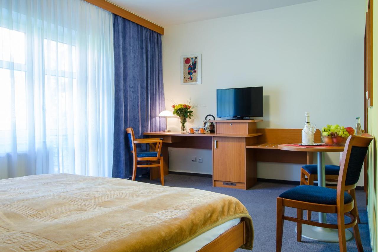 Hotel Inos Πράγα Εξωτερικό φωτογραφία